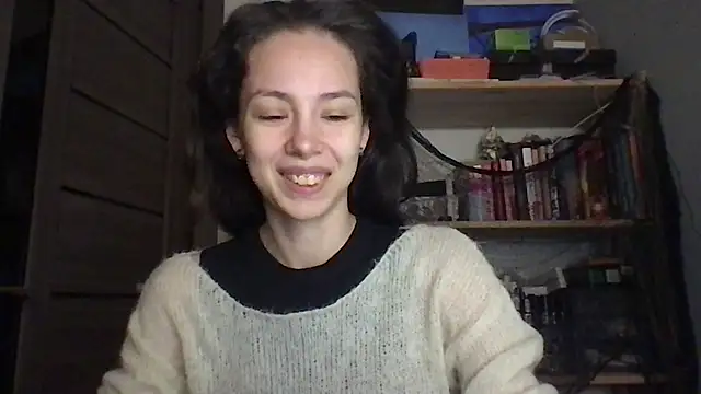 Yuna5343 online show from November 7, 2025, 9:08 pm