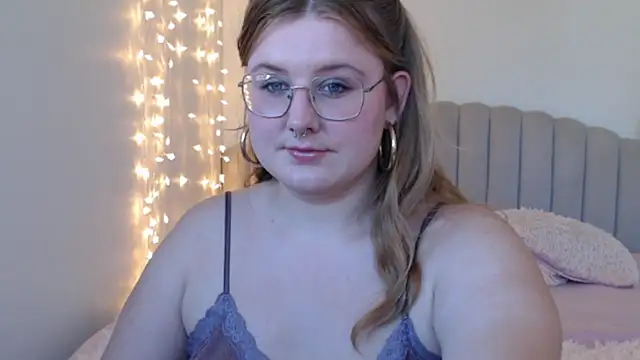 Snapshot of AgnesRoseCams chatting on June 17, 2026, 10:36 am AgnesRoseCams online show from June 17, 2026, 10:36 am