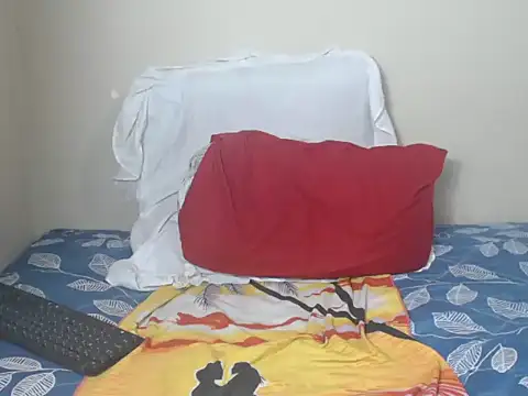 Snapshot of _SweetLips_ chatting on December 16, 2025, 8:46 pm SweetLips online show from December 16, 2025, 8:46 pm