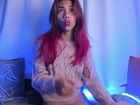 Laurenn 2 online show from October 17, 2025, 6:28 am