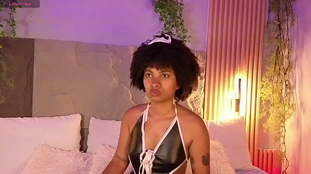 Lolalewis777 online show from January 14, 2026, 8:56 pm