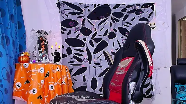 Snapshot of DaveSoldier chatting on November 3, 2025, 10:35 pm DaveSoldier online show from November 3, 2025, 10:35 pm