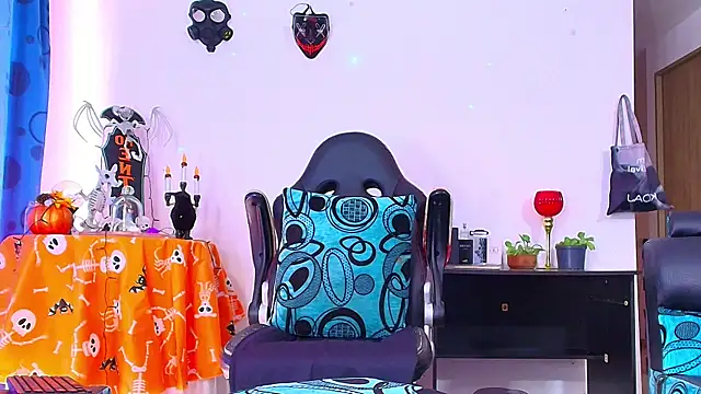 Snapshot of DaveSoldier chatting on November 5, 2025, 6:44 pm DaveSoldier online show from November 5, 2025, 6:44 pm