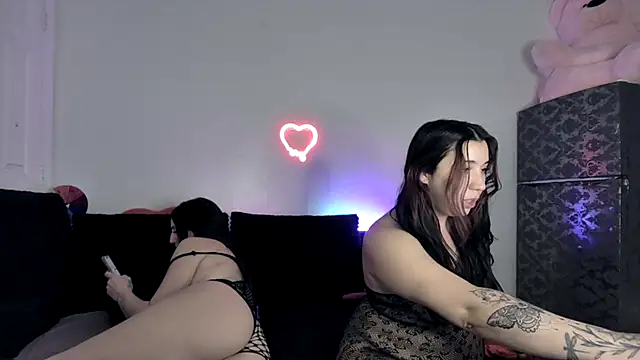 nina lovez online show from November 22, 2025, 4:22 am