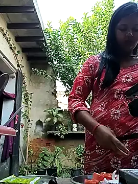 heena3355 online show from November 19, 2025, 5:07 am