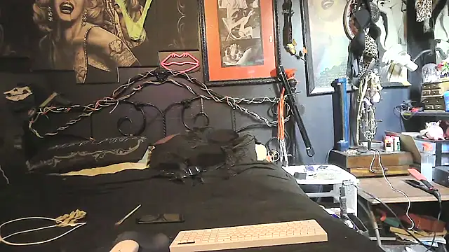 Snapshot of Splash_Queen420 chatting on January 19, 2026, 3:32 am Splash Queen420 online show from January 19, 2026, 3:32 am