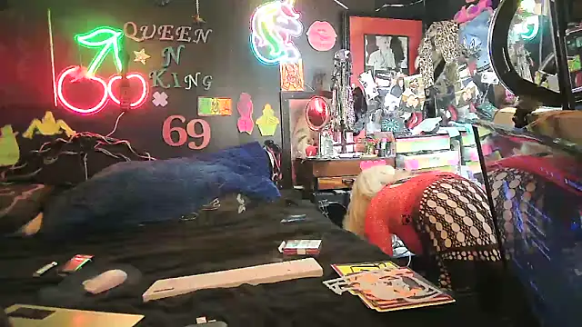 Snapshot of Splash_Queen420 chatting on March 2, 2026, 7:15 am Splash Queen420 online show from March 2, 2026, 7:15 am