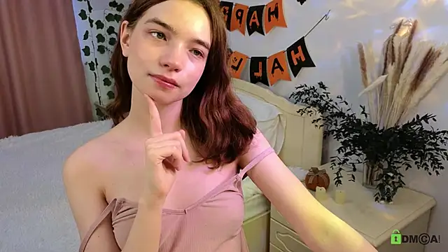 Evi Brook online show from November 4, 2025, 6:50 am