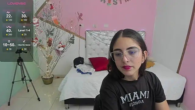 sofi san online show from December 5, 2025, 2:04 pm