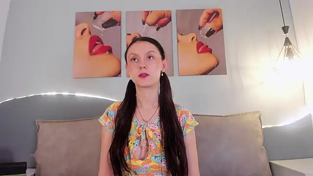 Snapshot of samara_goals chatting on February 17, 2026, 12:24 pm samara goals online show from February 17, 2026, 12:24 pm