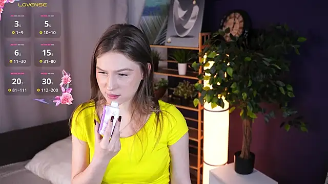 LornaBlacknall online show from November 6, 2025, 5:17 pm