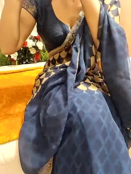 Snapshot of Shalu_G chatting on February 8, 2026, 3:37 am Shalu G online show from February 8, 2026, 3:37 am