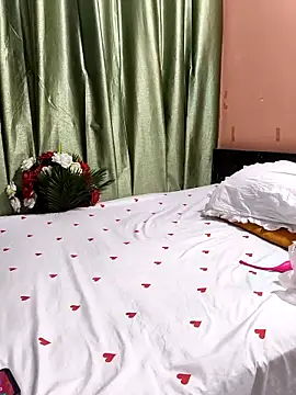 Shalu G online show from April 17, 2026, 1:47 pm