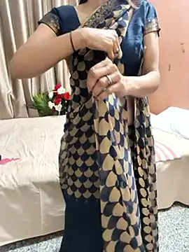 Snapshot of Shalu_G chatting on February 7, 2026, 3:31 pm Shalu G online show from February 7, 2026, 3:31 pm