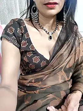 Snapshot of Shalu_G chatting on February 11, 2026, 4:18 pm Shalu G online show from February 11, 2026, 4:18 pm