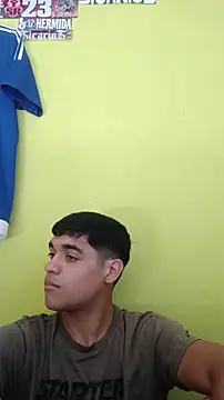 juanfritaa21 online show from March 9, 2026, 8:56 pm