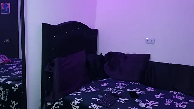 Lovers cave online show from October 2, 2025, 2:26 am