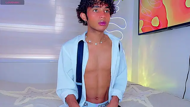 Aaron Wiinter online show from April 8, 2026, 7:59 pm