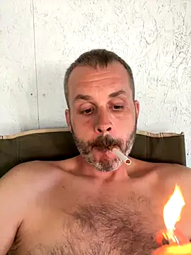 Snapshot of Nicepardavid chatting on September 17, 2025, 8:44 pm Nicepardavid online show from September 17, 2025, 8:44 pm