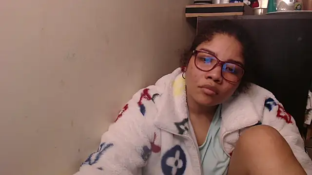 madelene online show from September 28, 2025, 2:29 am