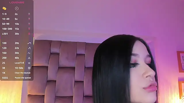 Dannika07 online show from November 22, 2025, 3:27 am