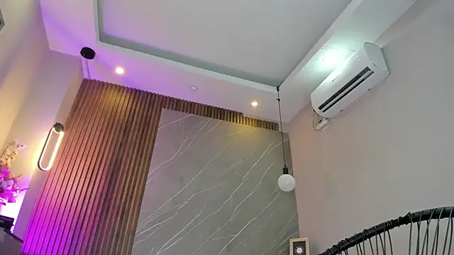 emma  rose1 online show from November 27, 2025, 2:45 am