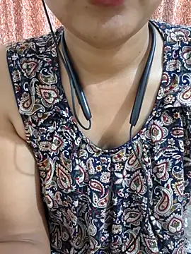 Snapshot of Queen_Nora chatting on June 7, 2026, 11:59 am Queen Nora online show from June 7, 2026, 11:59 am