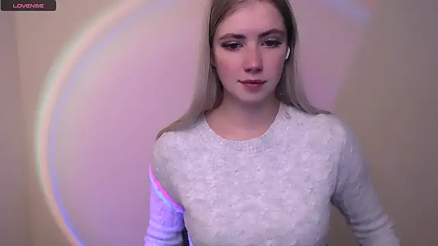 Snapshot of AliceHotty_ chatting on October 20, 2025, 11:33 am AliceHotty online show from October 20, 2025, 11:33 am