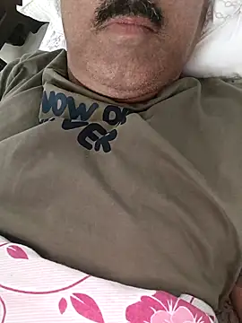 moonflower25 online show from February 2, 2026, 7:24 pm