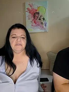 BlacReign online show from November 19, 2025, 7:25 pm