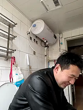 huanhuanaaaaa online show from March 14, 2026, 5:13 am