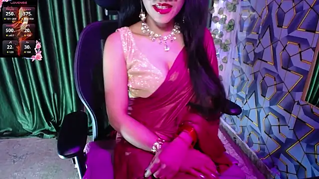 Snapshot of heyy_kiran chatting on April 19, 2026, 3:35 pm heyy kiran online show from April 19, 2026, 3:35 pm