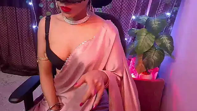 Snapshot of heyy_kiran chatting on November 3, 2025, 3:48 pm heyy kiran online show from November 3, 2025, 3:48 pm