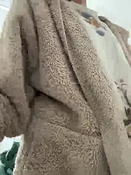 Emilia Mausi online show from March 25, 2026, 12:37 pm