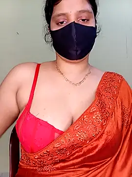 Rose-luckey online show from April 23, 2026, 1:46 pm