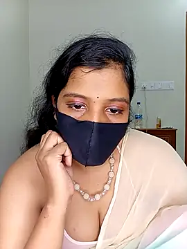 Rose-luckey online show from September 13, 2025, 7:25 pm