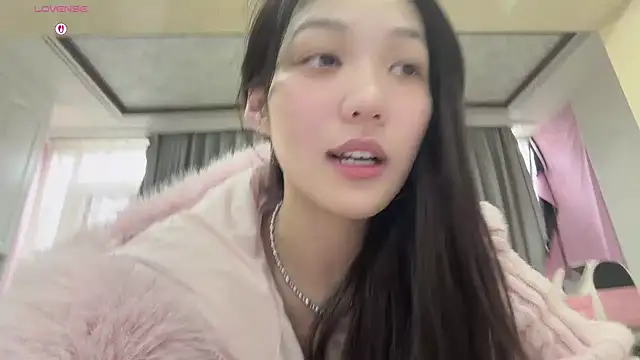 Yaya--728 online show from January 18, 2026, 3:32 am