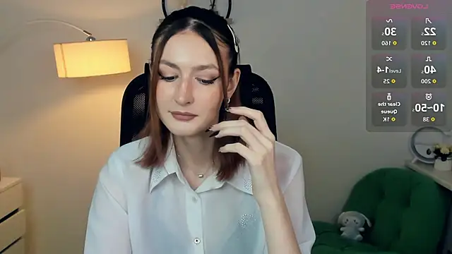 EasterBlink online show from November 15, 2025, 11:47 am