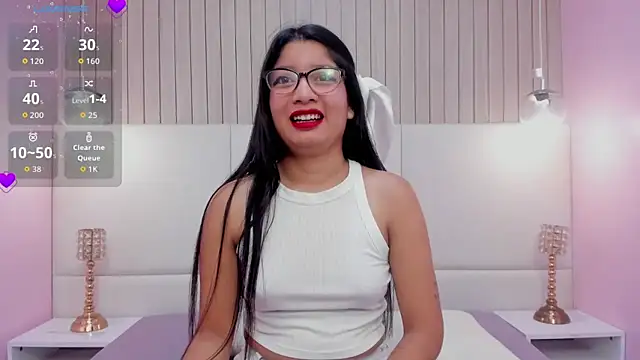 MelanyWayne  online show from June 5, 2026, 12:00 pm