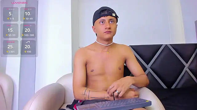  Leohot  online show from February 28, 2026, 3:17 am