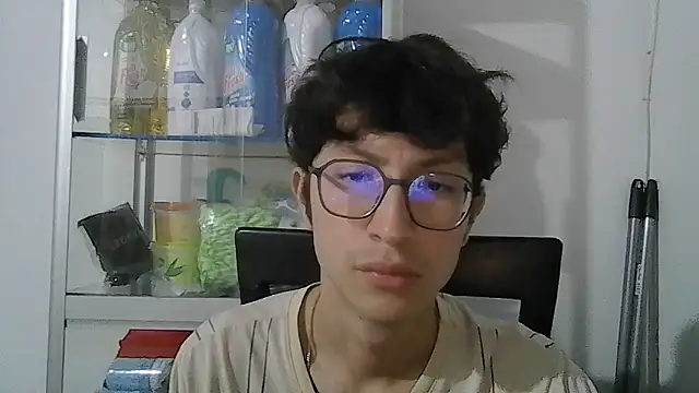 Kevintdx online show from September 18, 2025, 2:47 am