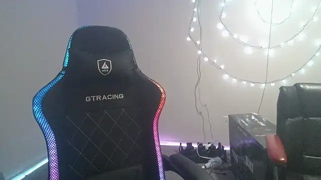 TypicalDepot5 online show from October 29, 2025, 1:37 am