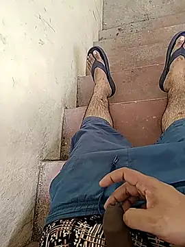 monty935 online show from September 18, 2025, 9:01 am