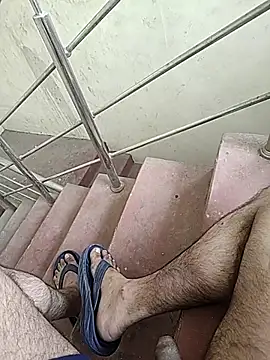 monty935 online show from October 28, 2025, 10:47 am