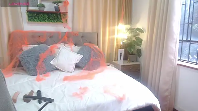 zohet kriss online show from October 25, 2025, 3:23 pm