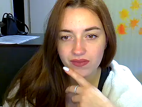 daniella brun online show from October 20, 2025, 7:42 am