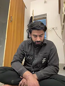 hottestboy03 online show from January 19, 2026, 7:12 am