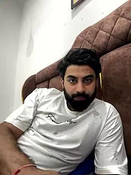 hottestboy03 online show from January 14, 2026, 6:28 am