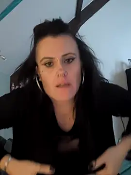 Sosso19squirt online show from October 16, 2025, 11:18 am