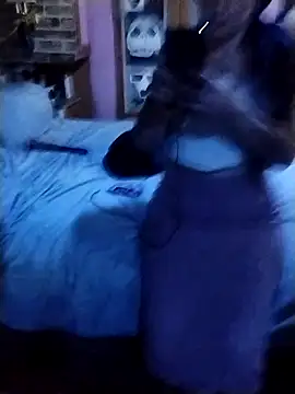 Dirtywhitebitch5150 online show from November 3, 2025, 5:34 am